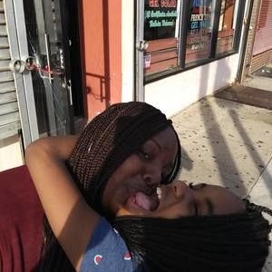 Meet your Posher, Nadira